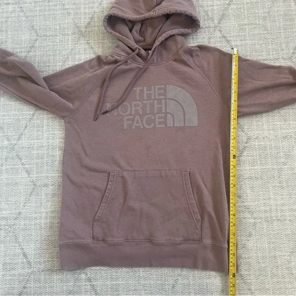 The North Face Women’s Champagne Pink/Purple Outdoors Winter Pullover Hoodie - Picture 7 of 8